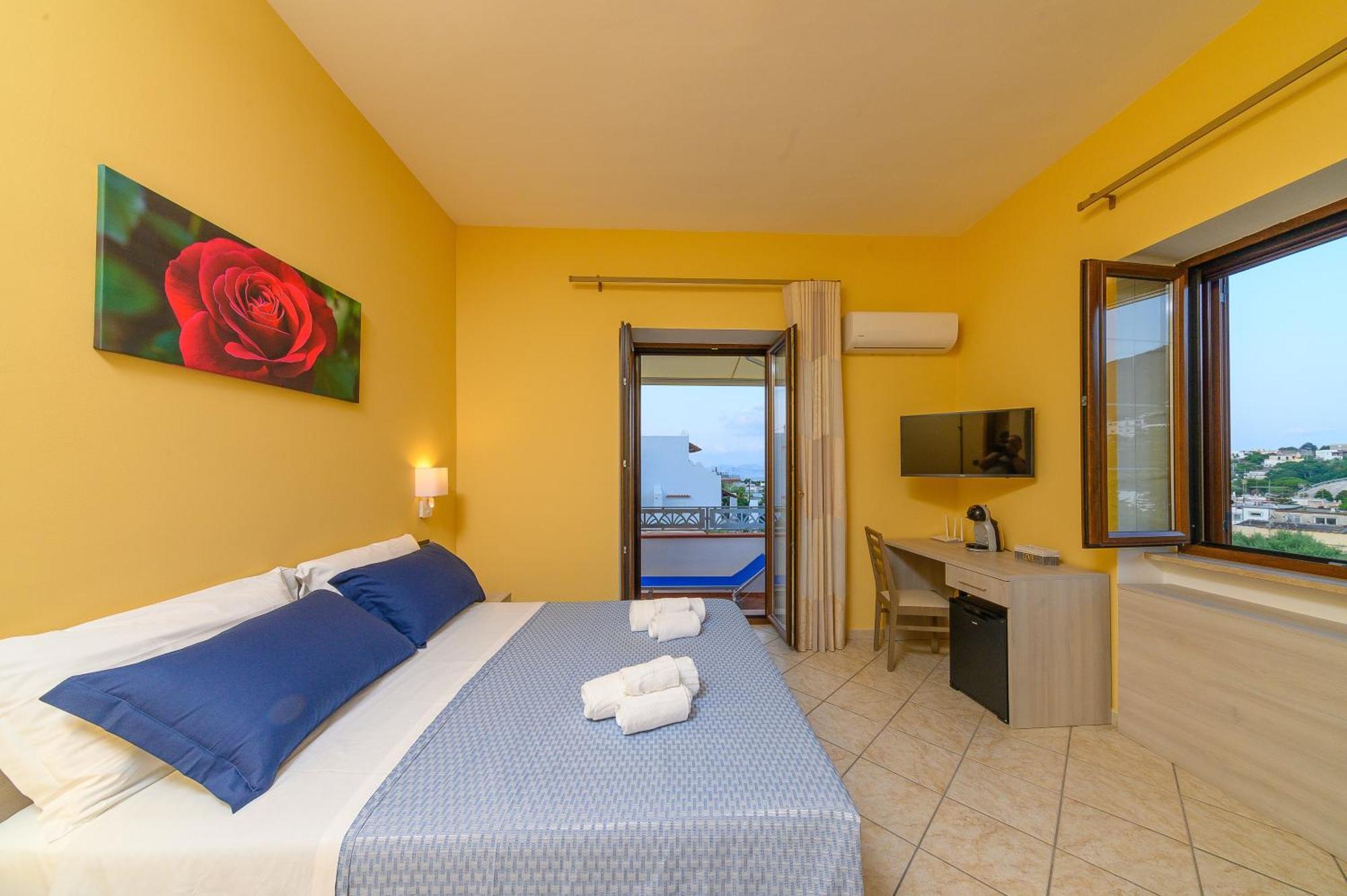 La Rosa - Luxury B&B Ischia Esterno foto